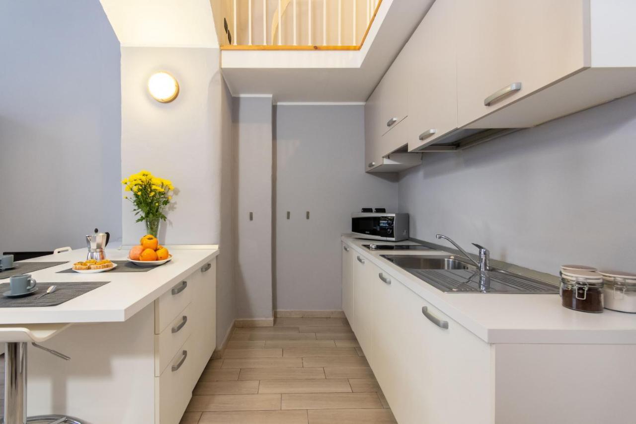 Studio In Piazza Della Consolata By Wonderful Italy Apartment Turin Luaran gambar