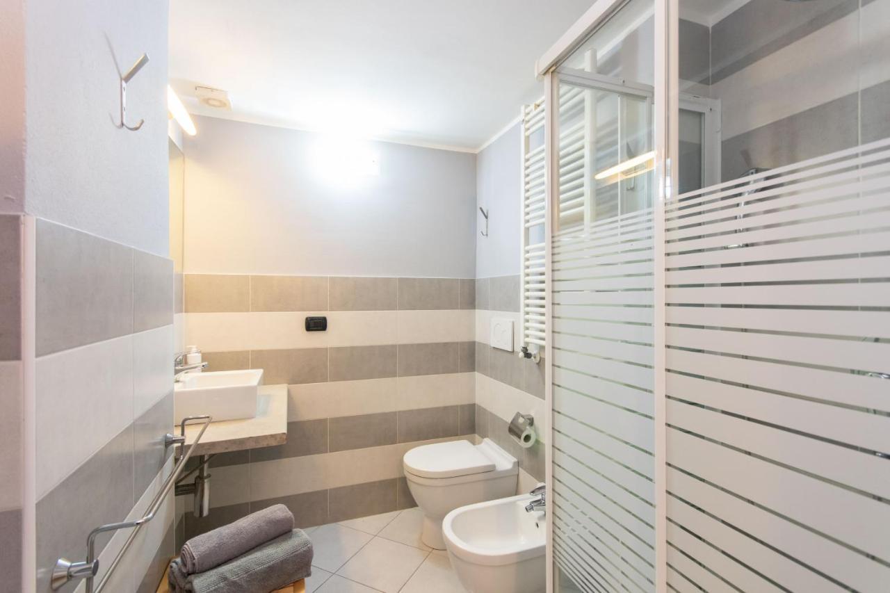 Studio In Piazza Della Consolata By Wonderful Italy Apartment Turin Luaran gambar